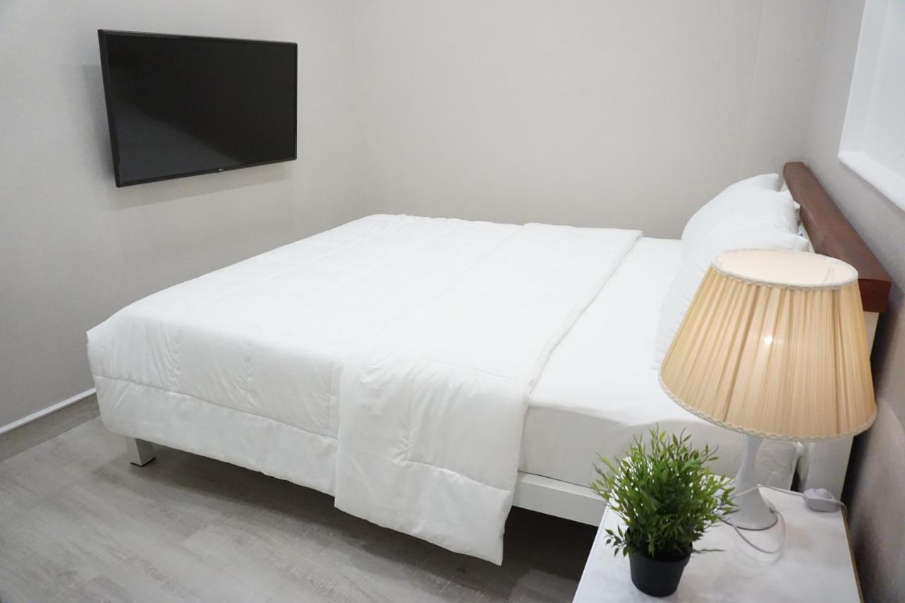 Watage Hostel Хошимін Екстер'єр фото